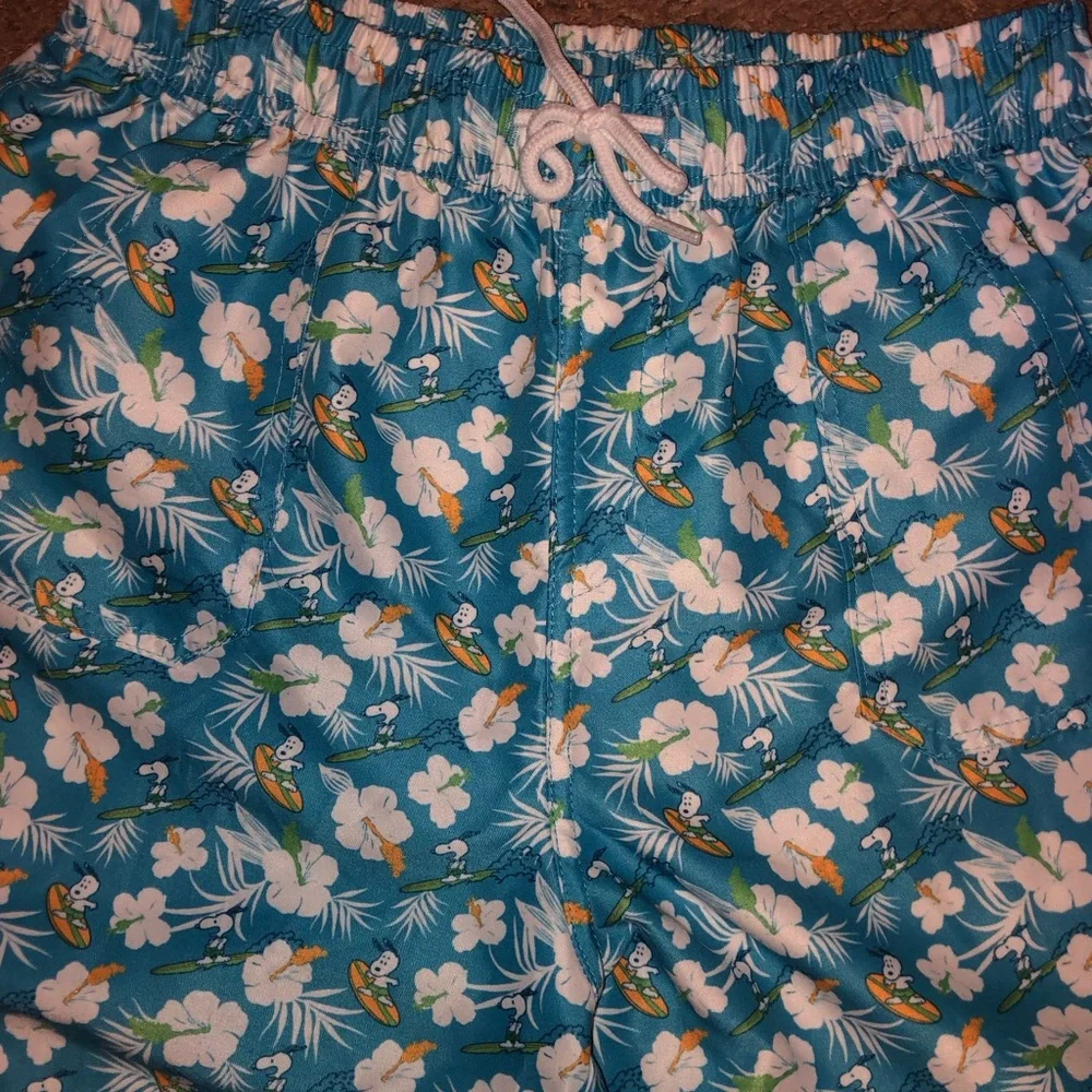 Peanuts Snoopy Surfboard Swimsuit, Size Small